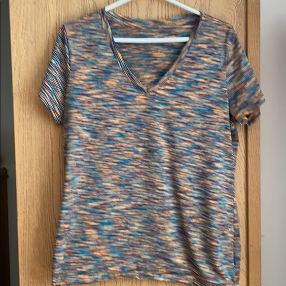 Reebok Tops - Reebok V-neck Workout Exercise Tee Reebok Tops - Reebok V-neck Workout Exercise Tee